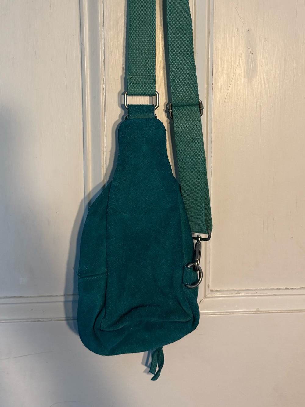 Free People Teal Suede Crossbody Sling Bag - Stylish Everyday Carry - Picture 2 of 4